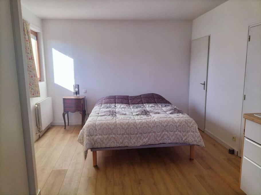 Studio Neuf A La Campagne Apartment Bressols Bagian luar foto